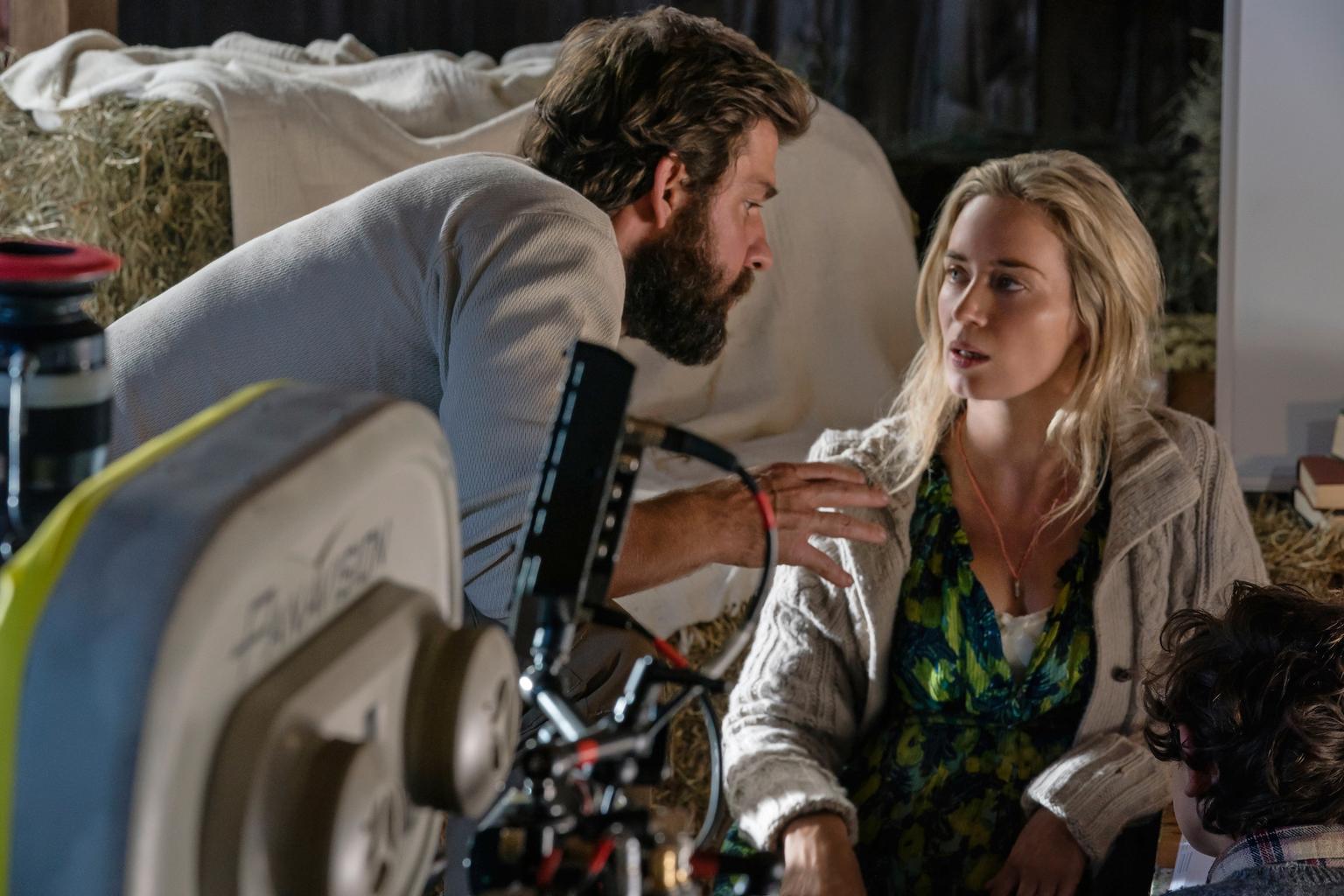 John Krasinski masih duduk di kursi sutradara untuk film A Quiet Place Part II